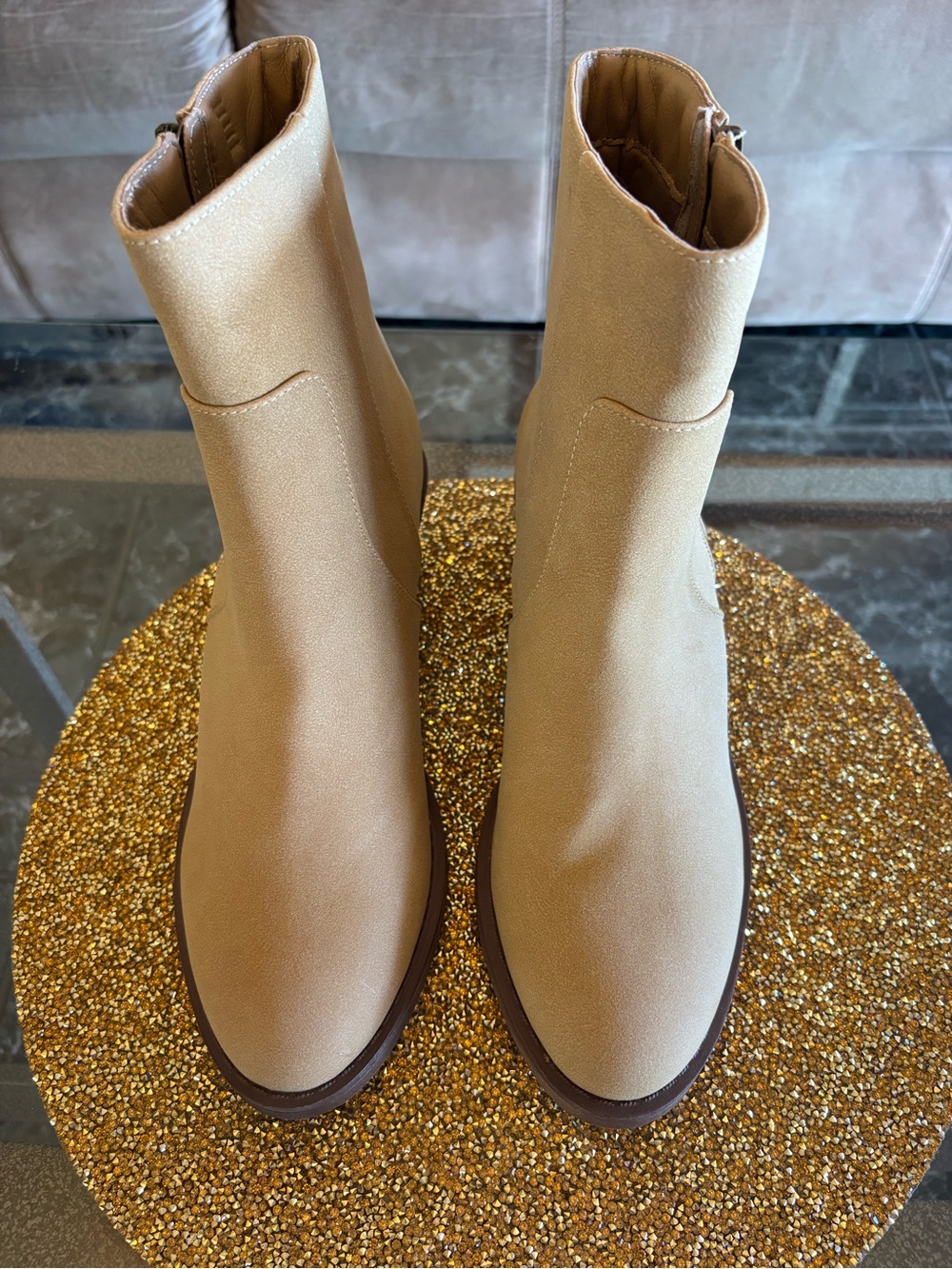Rocket Dog NWT Tan Suede-Look Side-Zip Ankle Boots. Size 10 - Picture 5 of 9